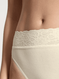 Load image into Gallery viewer, Calida Classic Lycraspitze Jazzpant champagne - Vital Sanitätshaus