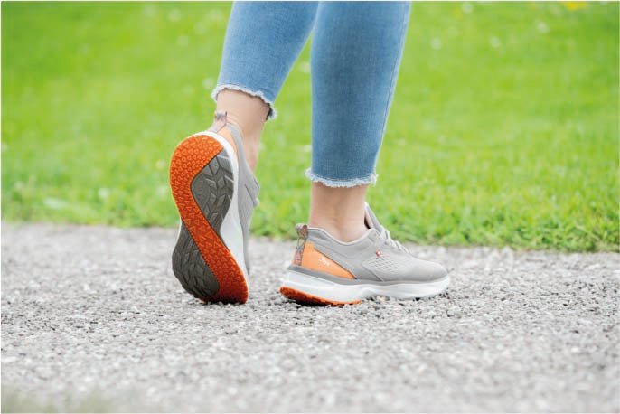 Wie Joya Schuhe und die richtige Einlagenkombination Ihre Fußgesundheit revolutionieren können - Vital Sanitätshaus